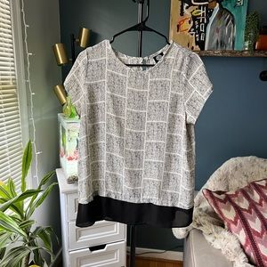 Women’s Dress Top Geo Print